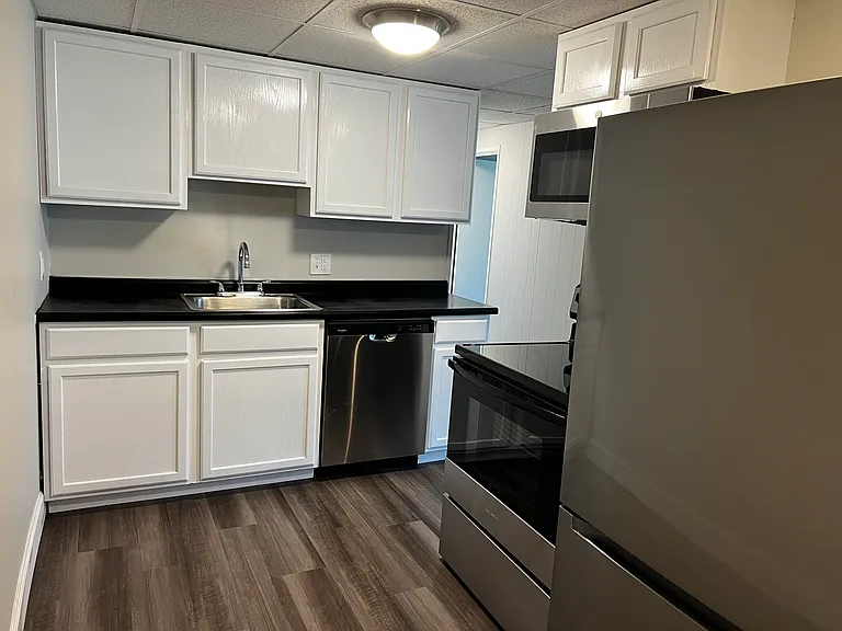 1751 Washington Street Apartment — Photo 9