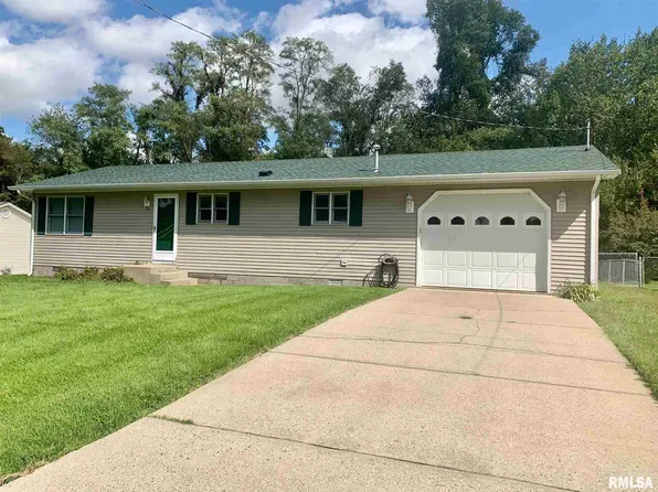 56 Adkins St, Metropolis, IL 62960