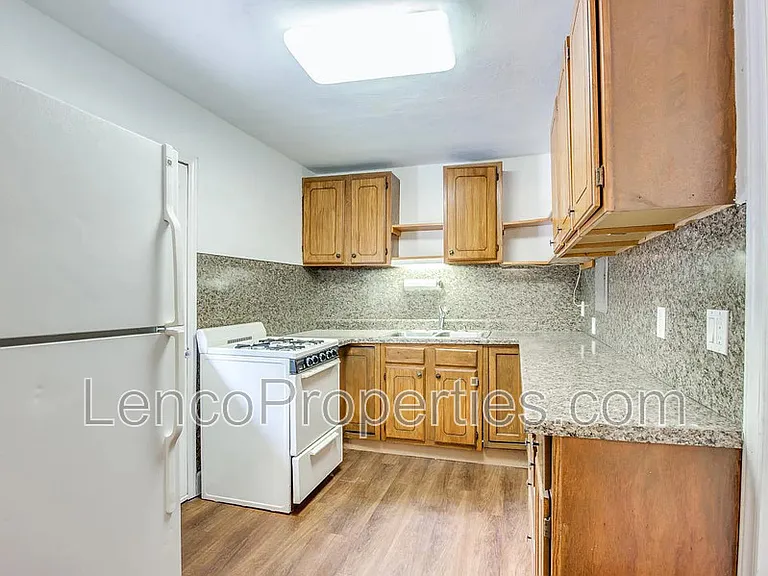 327 S Ponca Ave — Photo 6