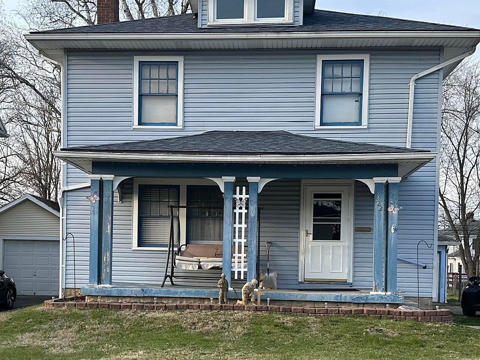 1st image of 222 Rosewood Ave