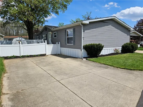 4341 Riverview Rd Unit 83, Peninsula, OH 44264