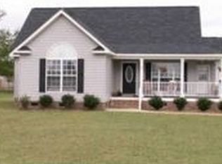 89 Colony Dr, Camden, SC 29020