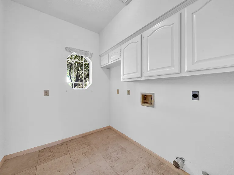 4622 Grand Cayman Dr — Photo 33