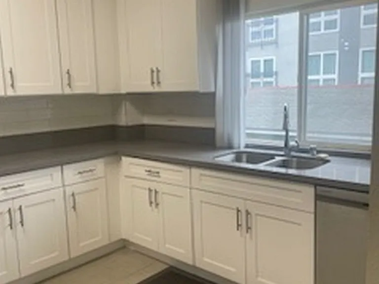 2436 Barry Ave #1 — Photo 5