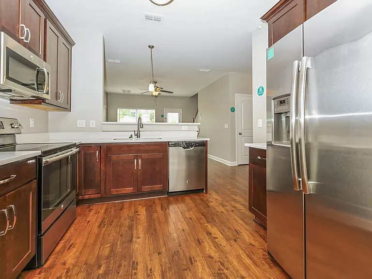 8809 Cressent Glen Ct — Photo 9