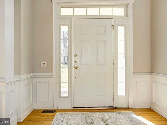 3rd image of 18 John Beal Dr
