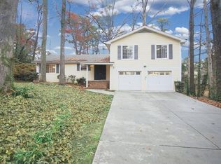 4087 Linda Ln, Lilburn, GA 30047