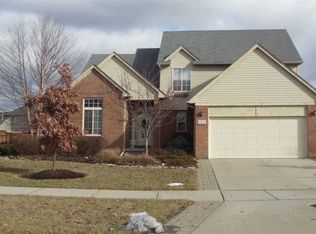 53010 Ashley Dr, New Baltimore, MI 48047