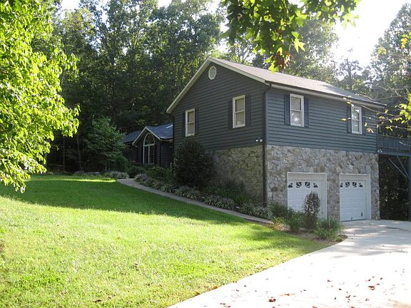 2nd image of 564 Berry Mountain Dr