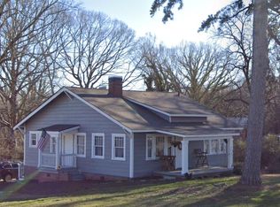 1372 Park Hill Dr, Gainesville, GA 30501