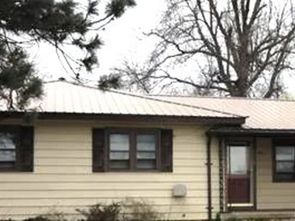 905 W Shawnee Ct, Nowata, OK 74048