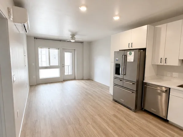 91-3641 Iwikuamoo St #1306, Ewa Beach, HI 96706