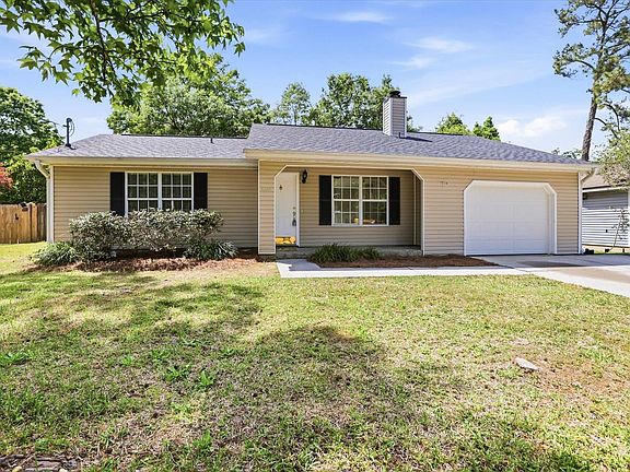 2nd image of 3288 Garcia Dr
