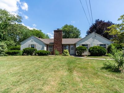 195 Barney Ave, Rehoboth, MA, 02769