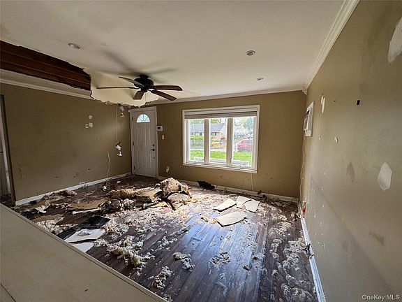 4th image of 33 Hurd Avenue