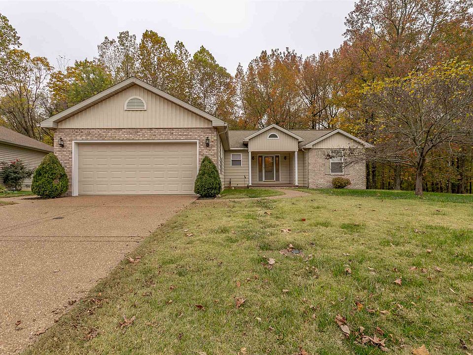 1st image of 2112 N Villa Dr