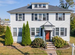 415 Poplar St, Roselle, NJ 07203