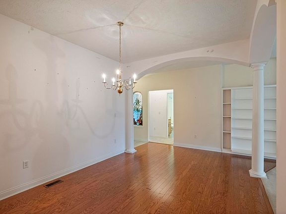3rd image of 304 Hibiscus Dr