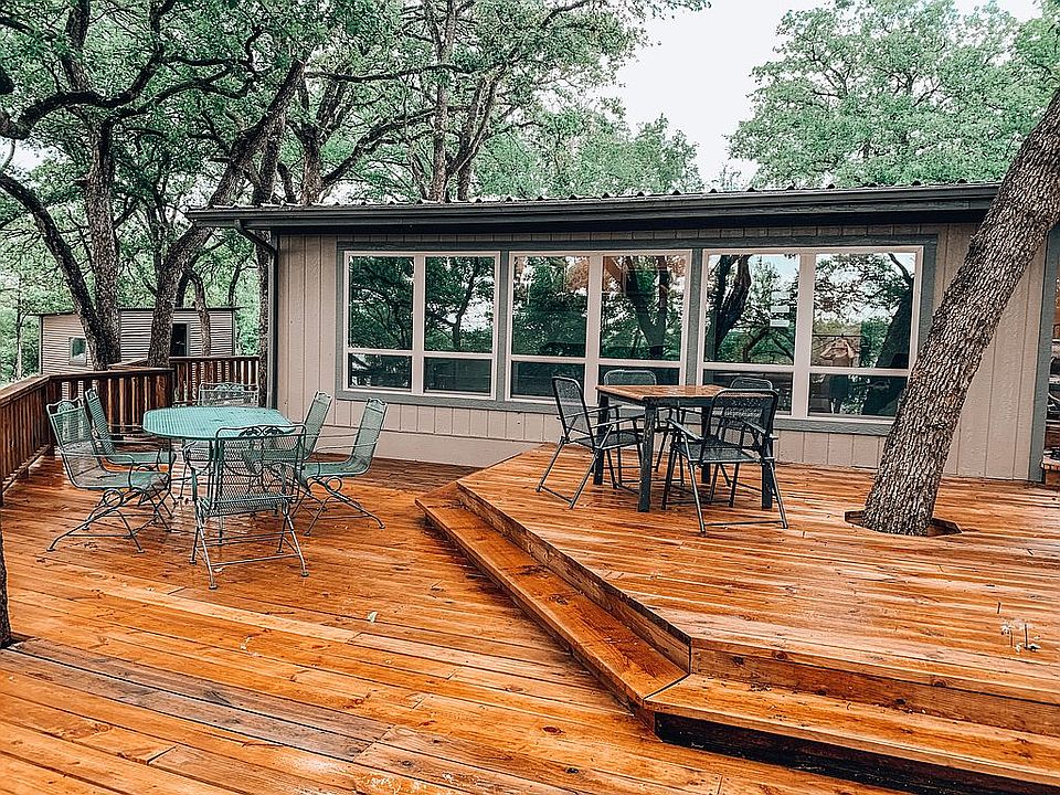 Spacious Deck.
