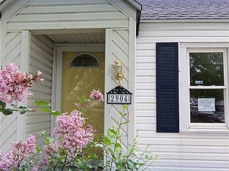 4th image of 2904 Colonial Ave