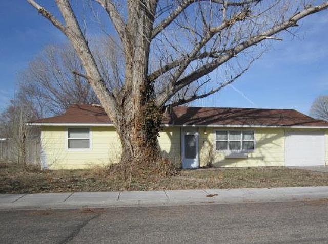 2nd image of 6613 S Ironwood Ave