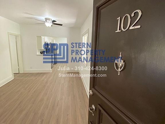 3rd image of 6100 Buckingham Pkwy #102