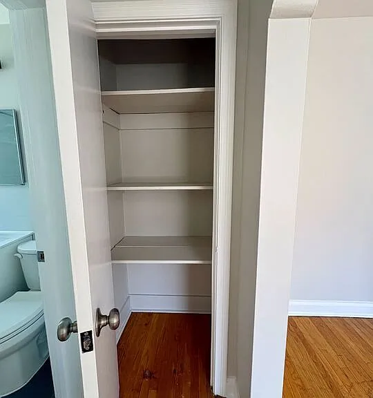 3835 Bathurst St #6 — Photo 7
