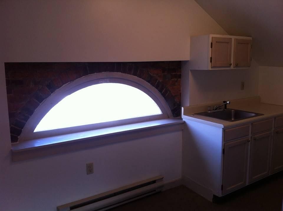 1st image of 405 E Pitt St APT C
