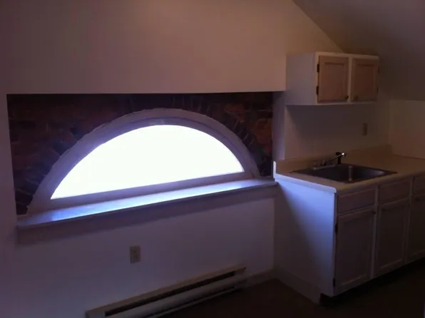 405 E Pitt St APT C, Bedford, PA 15522