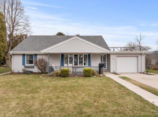 3029 S 11th St, Sheboygan, WI 53081