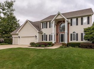 14363 Wildwood Dr, Clive, IA 50325