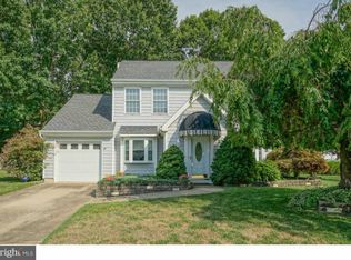 1315 Stonehenge Dr, Williamstown, NJ 08094