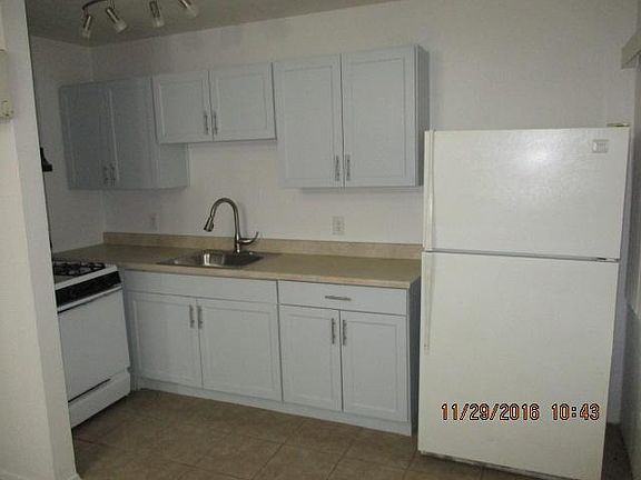2nd image of 221 W New York Ave APT 1