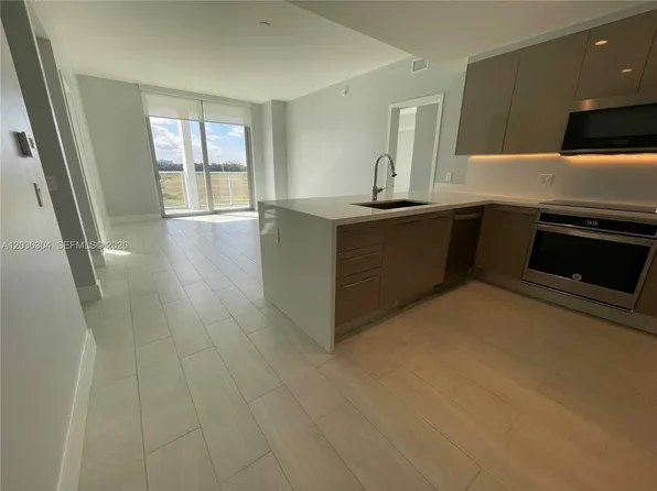 2000 Metropica Way, Fort Lauderdale, FL