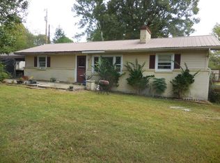 168 W Chestnut St, Baxter, TN 38544