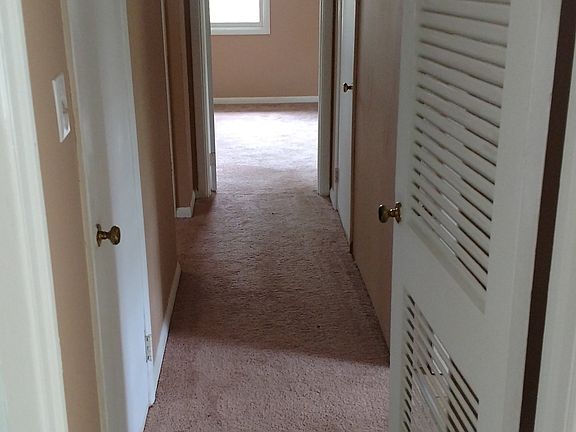 4th image of 912 Brookhaven Dr