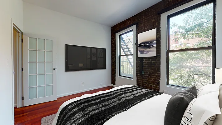 Rented by Bond New York | media 7