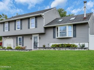 41 Deck St, Barnegat, NJ 08005