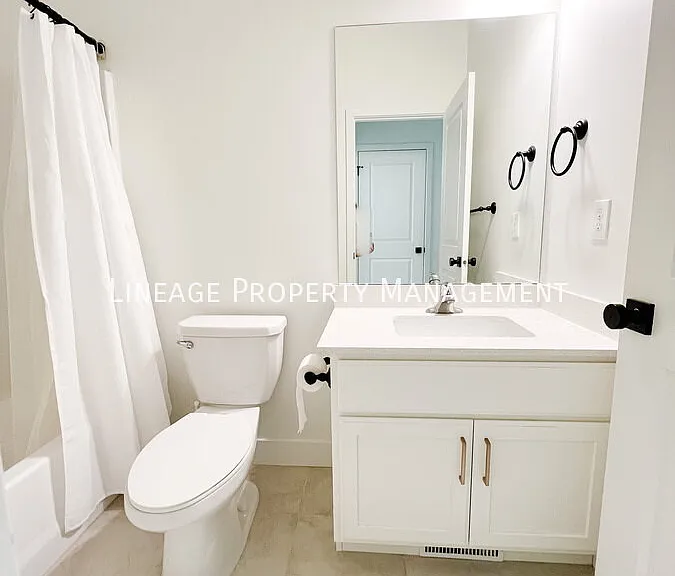 543 S 1040 W — Photo 6