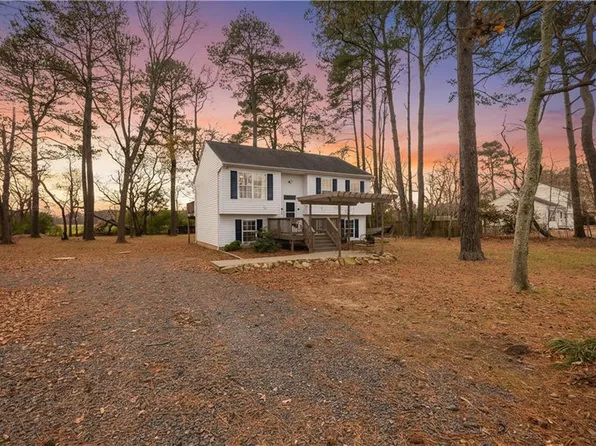 5134 Hortense Ln, Cape Charles, VA 23310