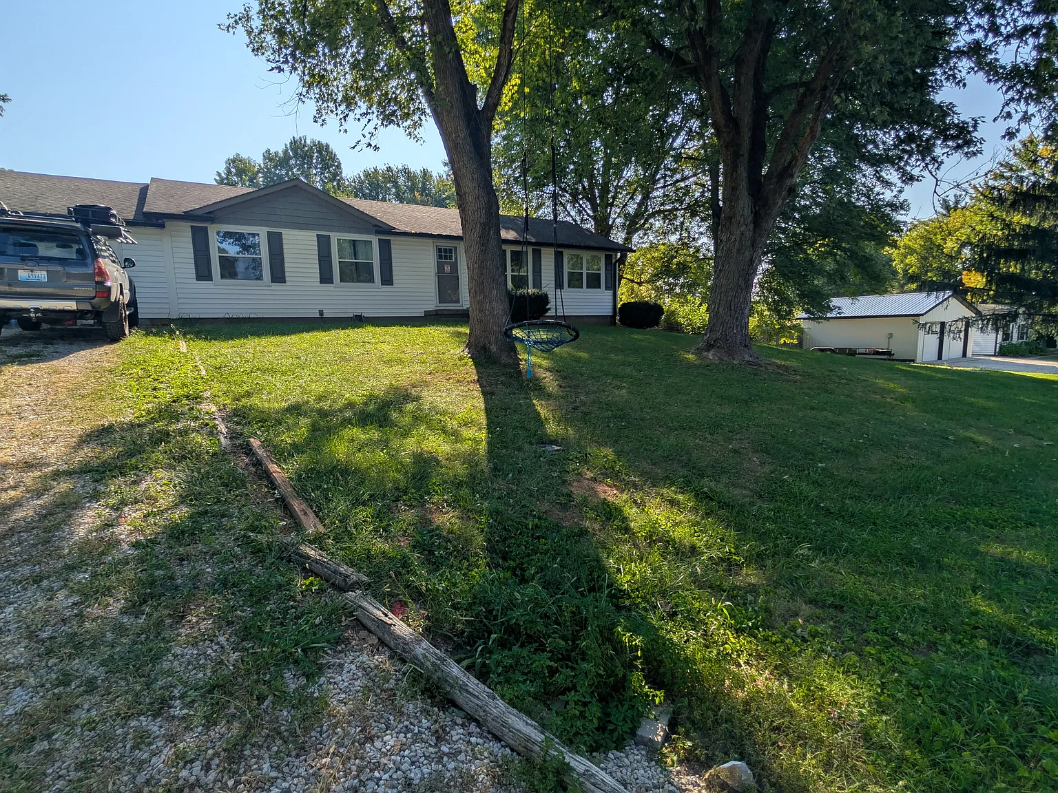 4 bed, 1248 sqft, $1,100 — Photo 1