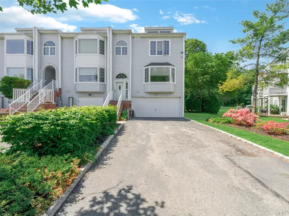 24002 Oak Park Drive #18C, Little Neck, NY 11362