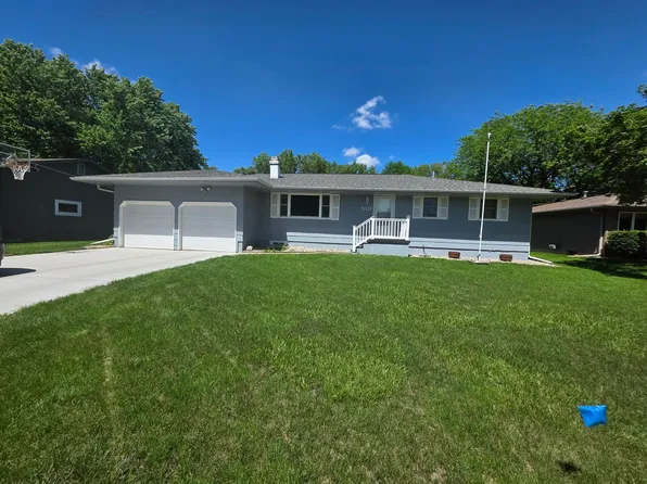 501 Adare Rd, Norfolk, NE 68701
