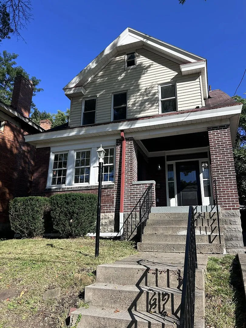 Available Now! Newly Renovated 4 Bedroom 2 Bath Home in Marshall Shadeland — Photo 3
