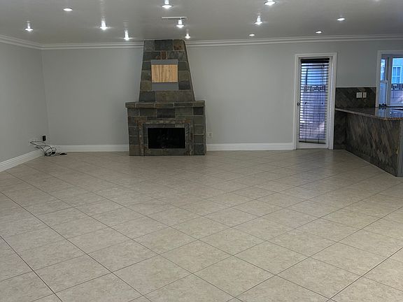 5th image of 23863 Friar St