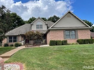 8424 Copperfield Dr, Evansville, IN 47711