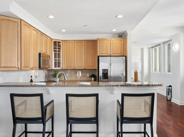 311 Washington Street image 11 of 26