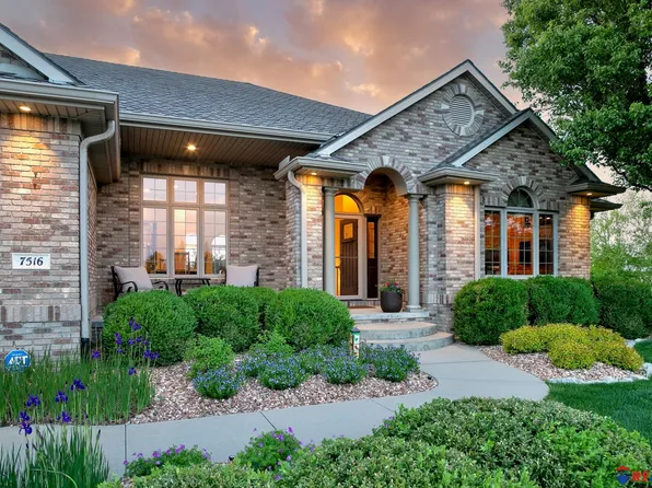 7516 N 117th Cir, Omaha, NE 68142
