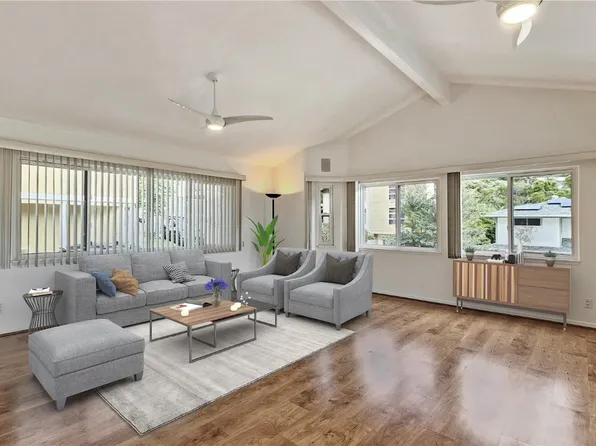 1296 Miloiki St, Honolulu, HI 96825
