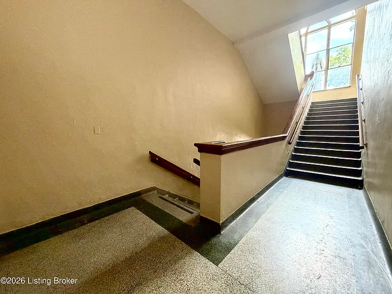 1516 Hepburn Ave #6 — Photo 9